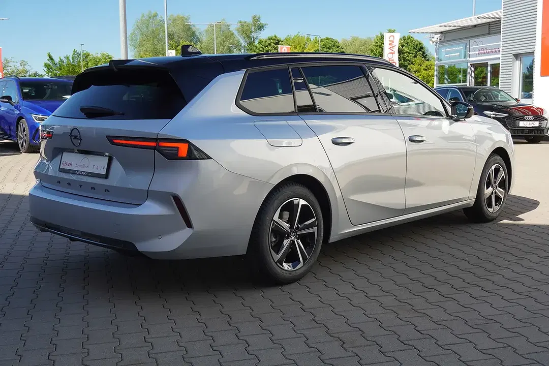 Opel Astra - Thumbnail 5
