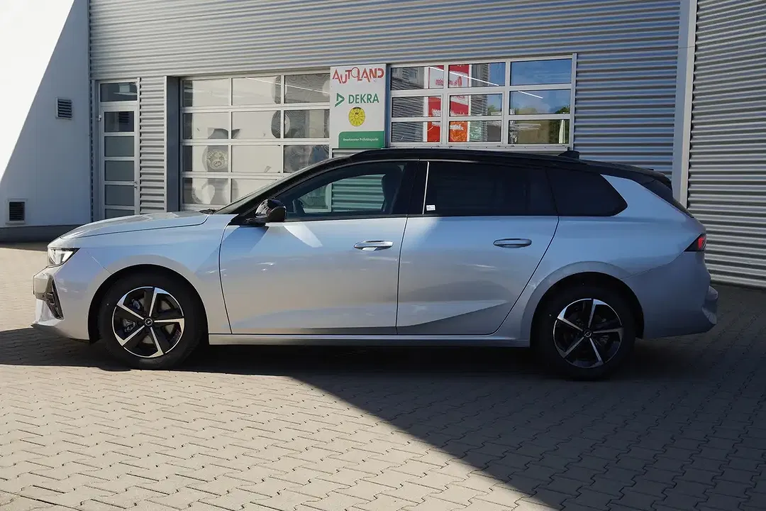 Opel Astra - Thumbnail 8