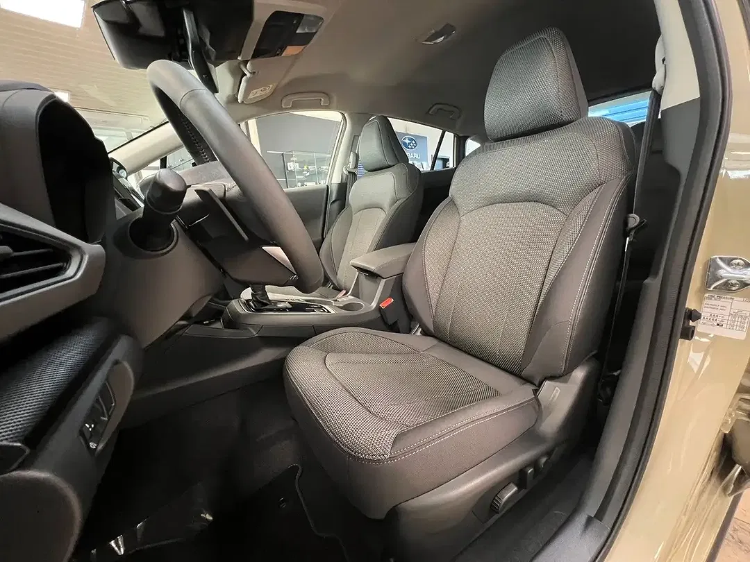 Subaru Crosstrek - Thumbnail 10