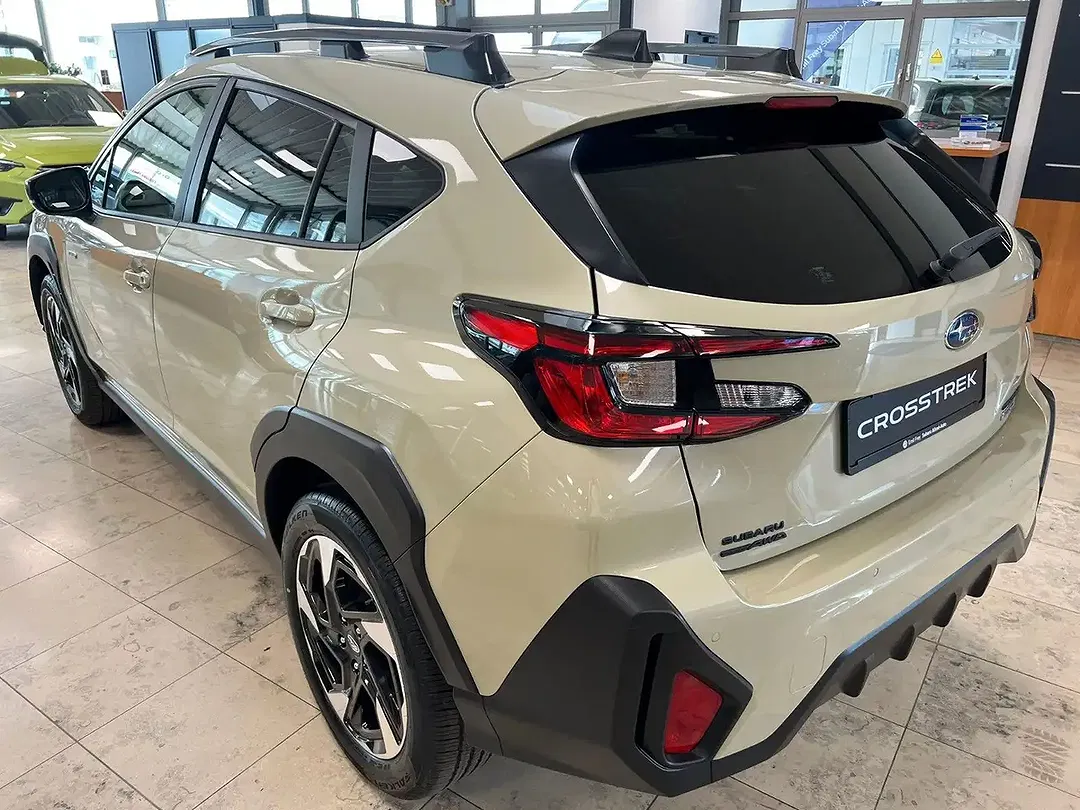 Subaru Crosstrek - Thumbnail 3