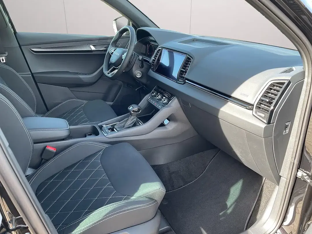 Skoda Karoq - Thumbnail 8