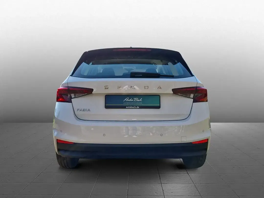 Skoda Fabia - Thumbnail 2