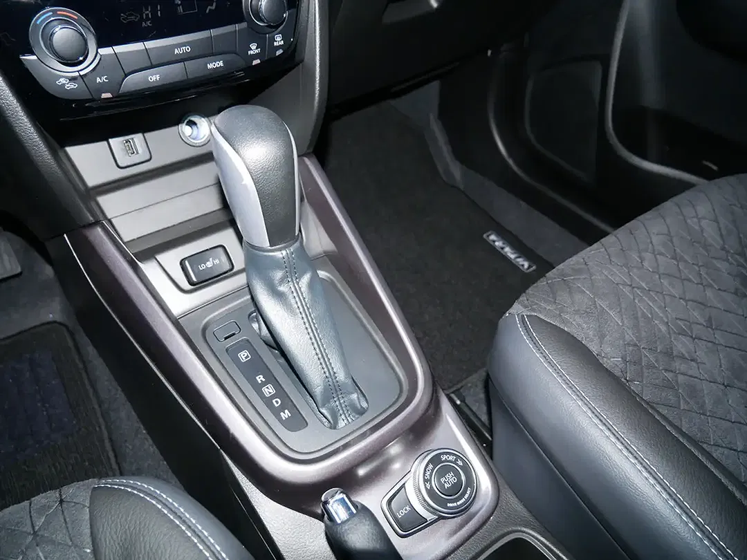Suzuki Vitara - Thumbnail 15