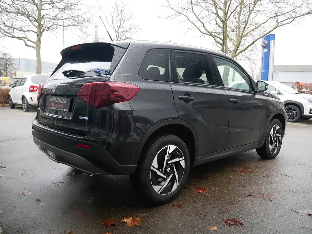 Suzuki Vitara - Thumbnail 5