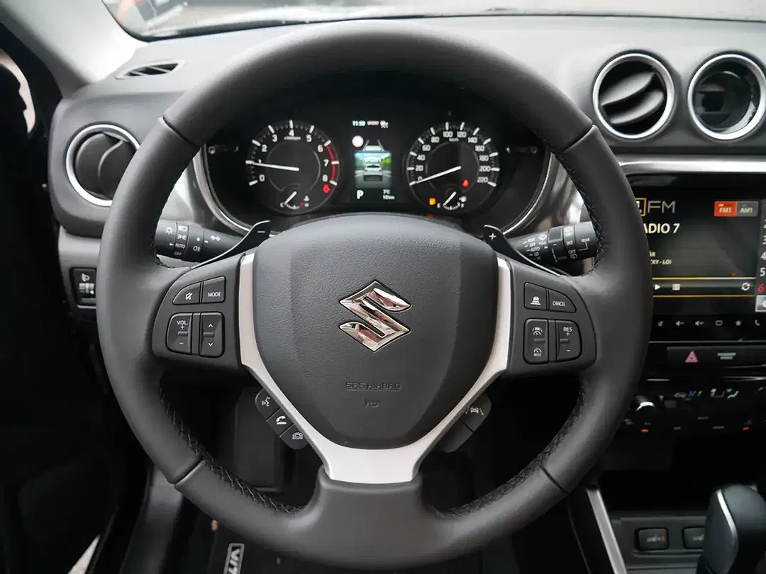 Suzuki Vitara - Thumbnail 9