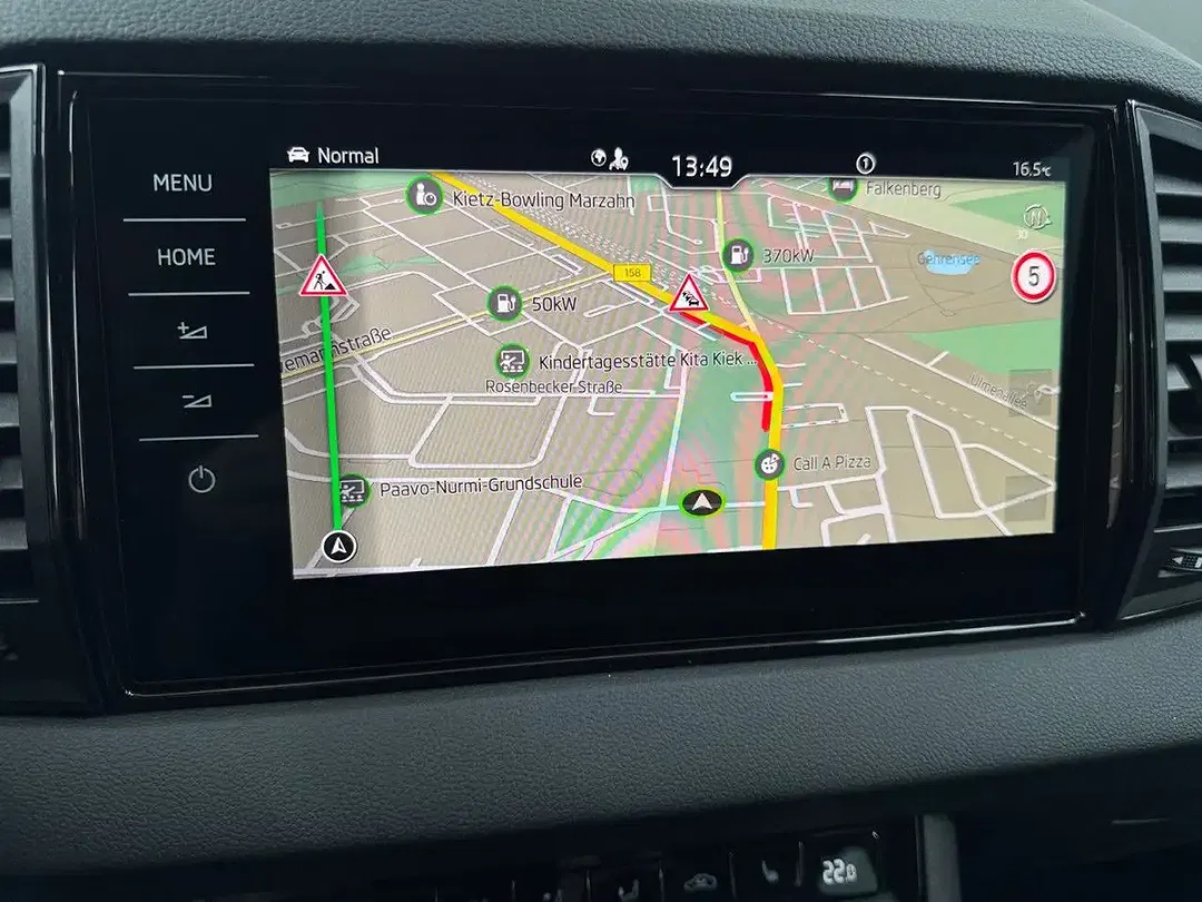Skoda Karoq - Thumbnail 10