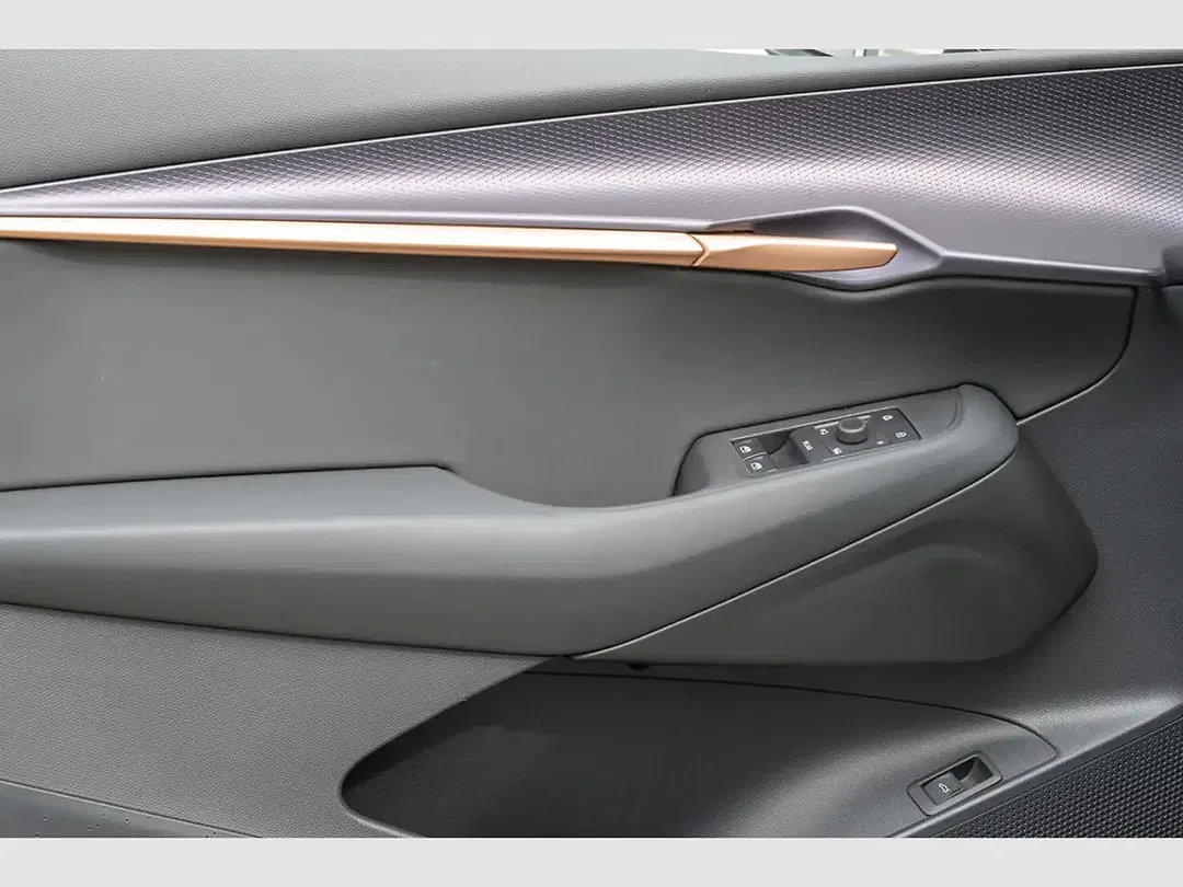CUPRA Tavascan - Thumbnail 14