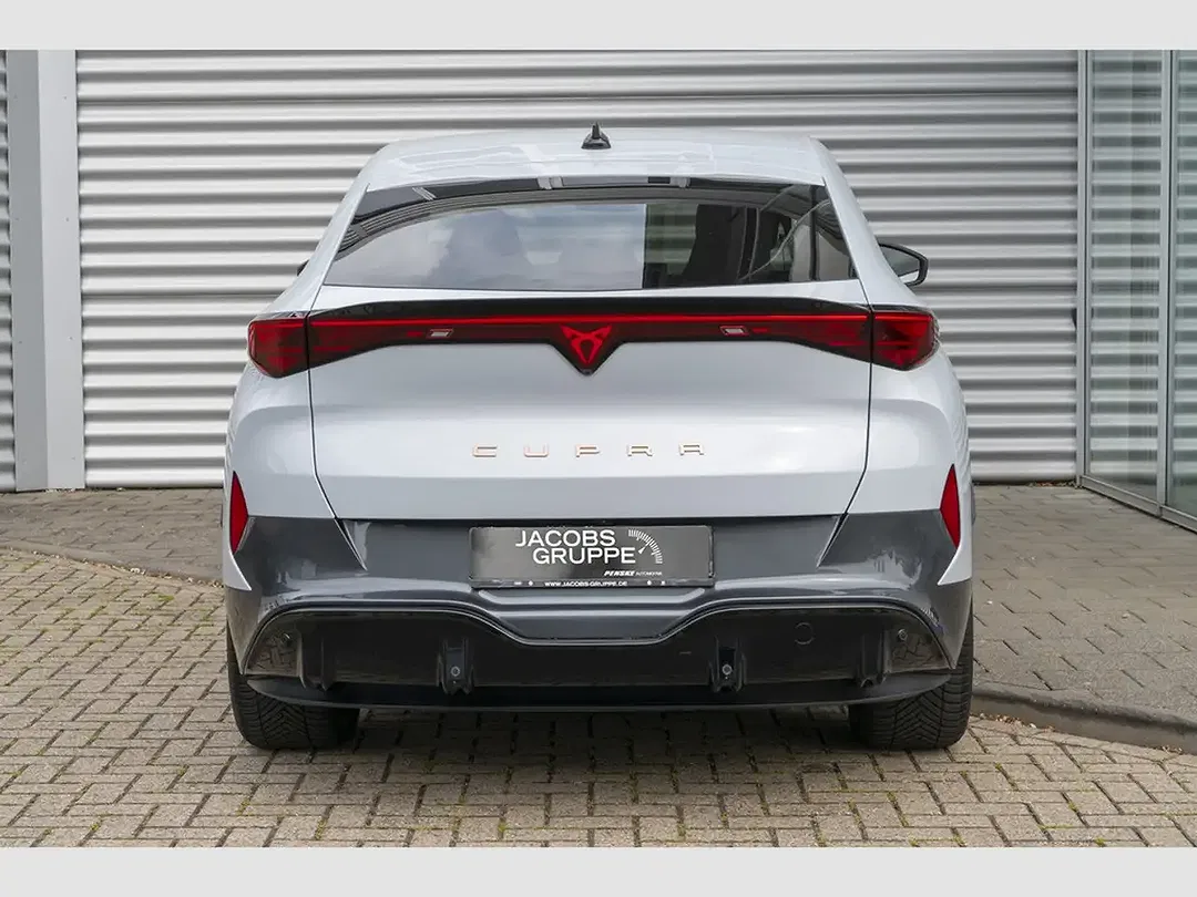 CUPRA Tavascan - Thumbnail 3