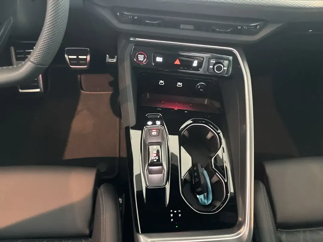 Audi SQ5 - Thumbnail 12