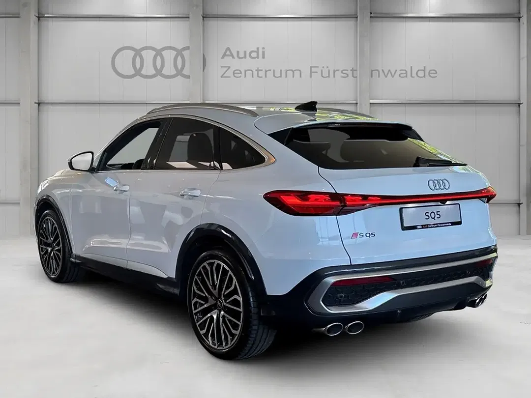 Audi SQ5 - Thumbnail 3