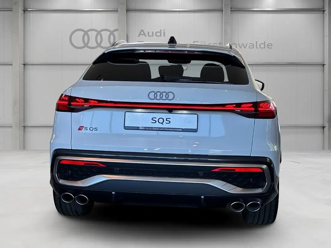 Audi SQ5 - Thumbnail 4