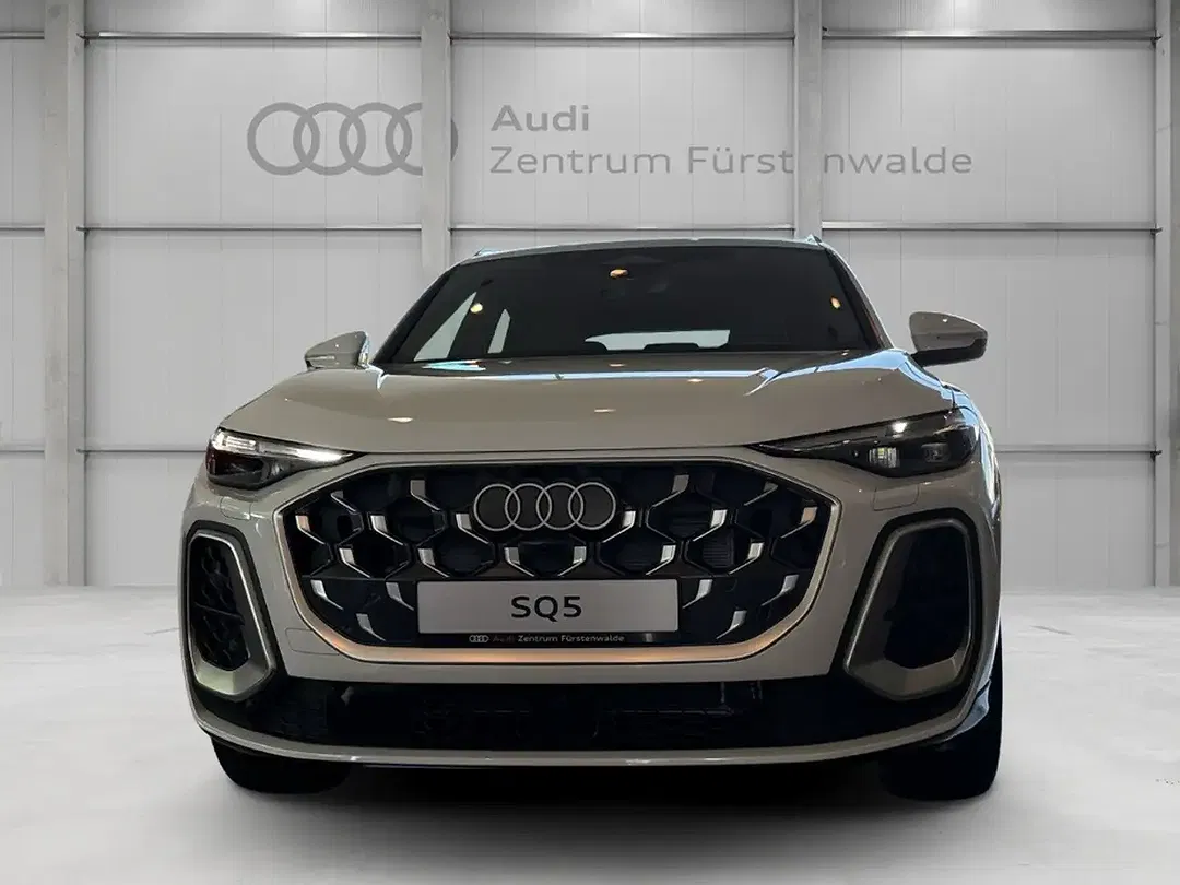 Audi SQ5 - Thumbnail 5