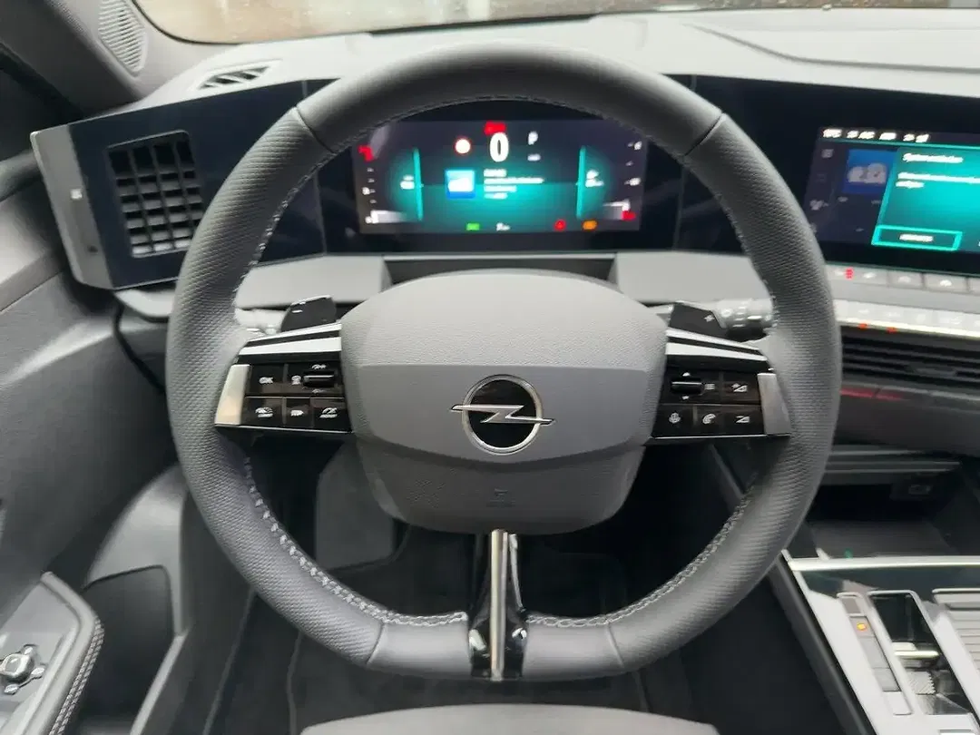Opel Astra - Thumbnail 8
