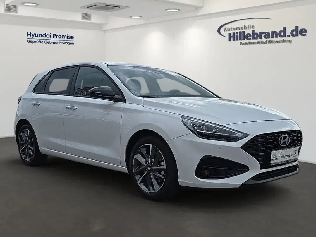 Hyundai i30 - Thumbnail 2