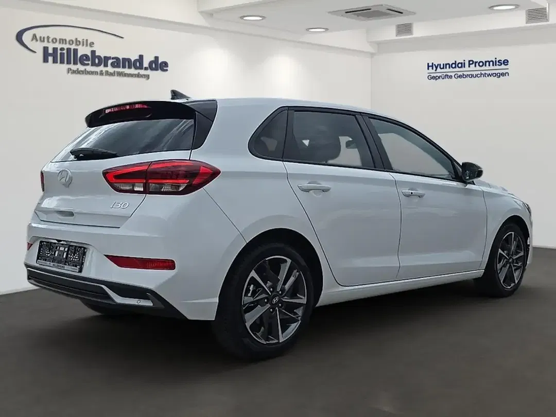 Hyundai i30 - Thumbnail 3