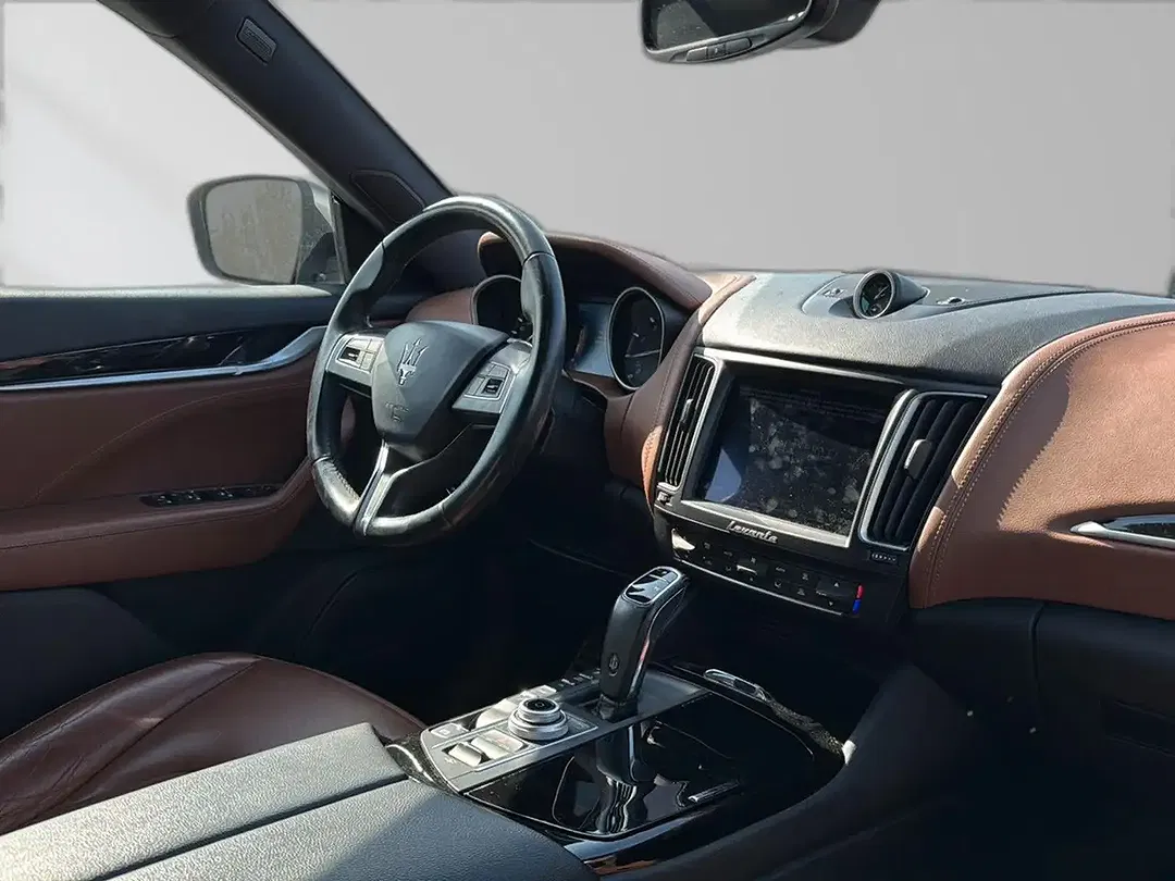 Maserati Levante - Thumbnail 12