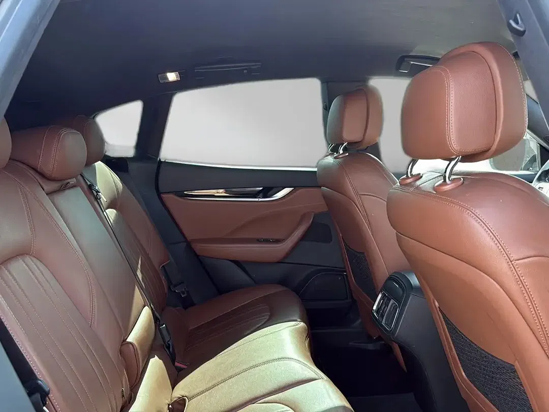 Maserati Levante - Thumbnail 15