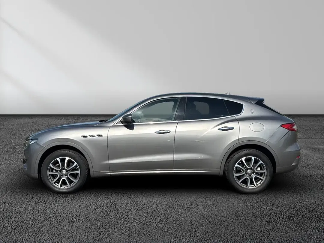 Maserati Levante - Thumbnail 3