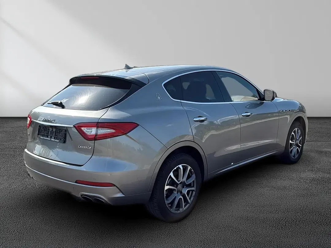 Maserati Levante - Thumbnail 6