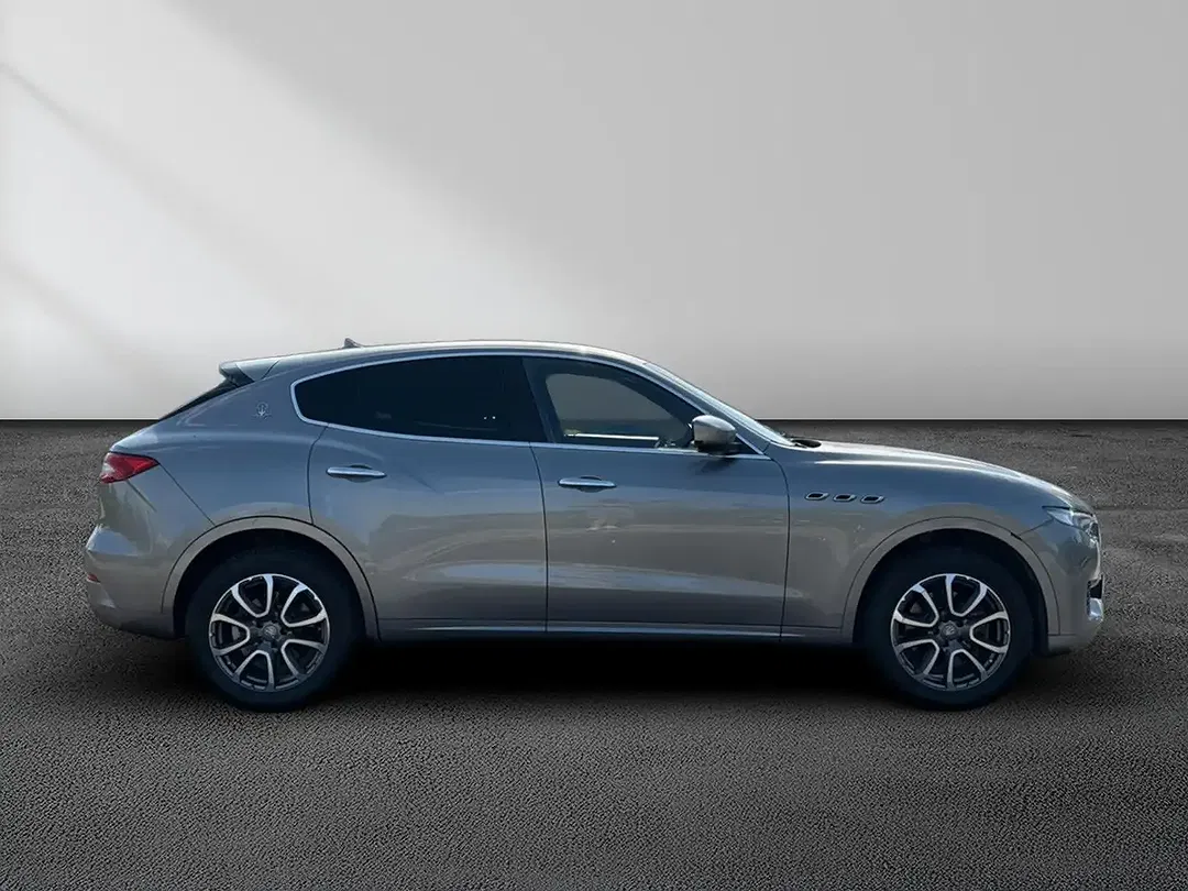 Maserati Levante - Thumbnail 7