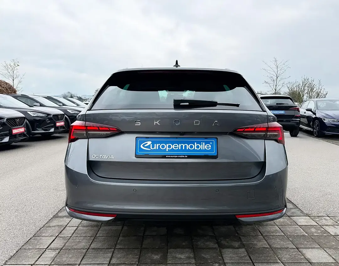 Skoda Octavia - Thumbnail 8