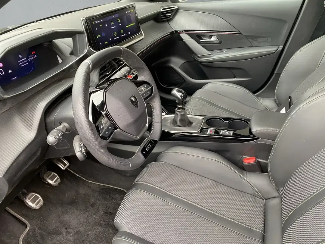 Peugeot 208 - Thumbnail 12