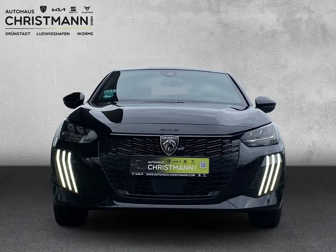 Peugeot 208 - Thumbnail 8