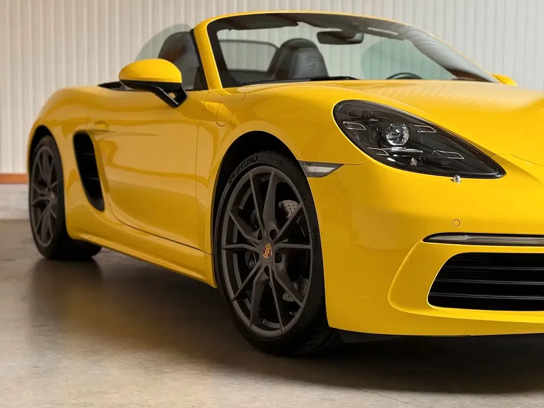 Porsche Boxster - Thumbnail 13