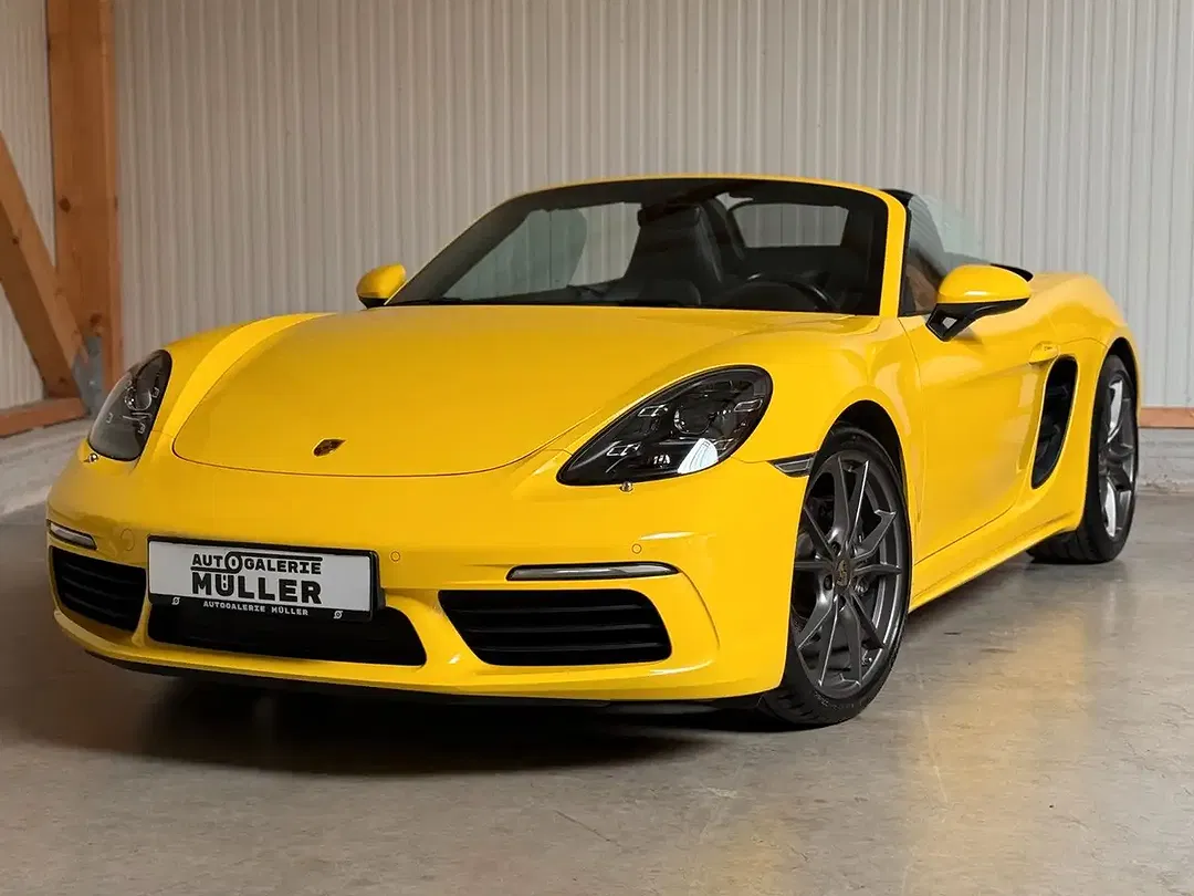 Porsche Boxster - Thumbnail 2