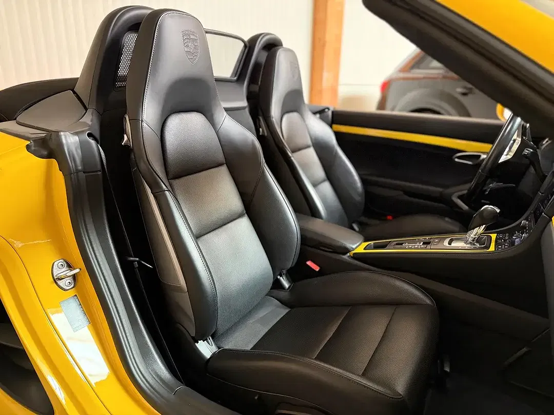 Porsche Boxster - Thumbnail 5