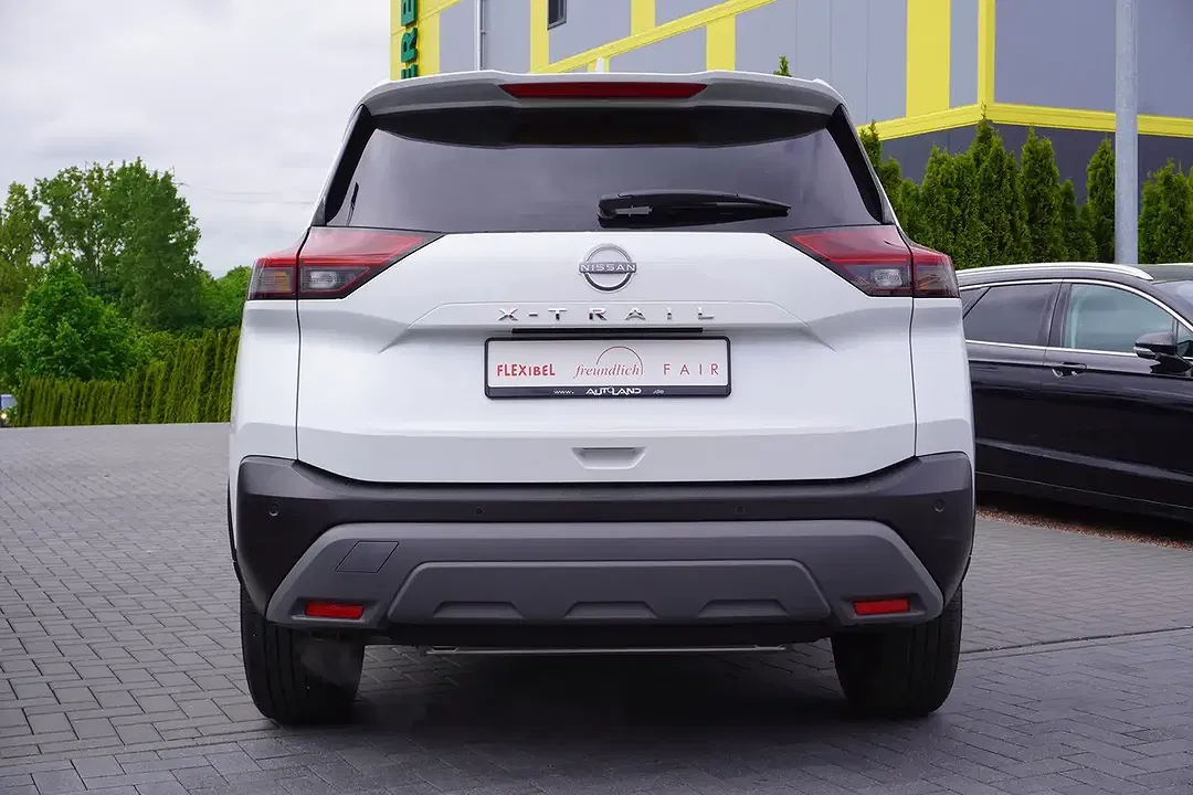 Nissan X-Trail - Thumbnail 3