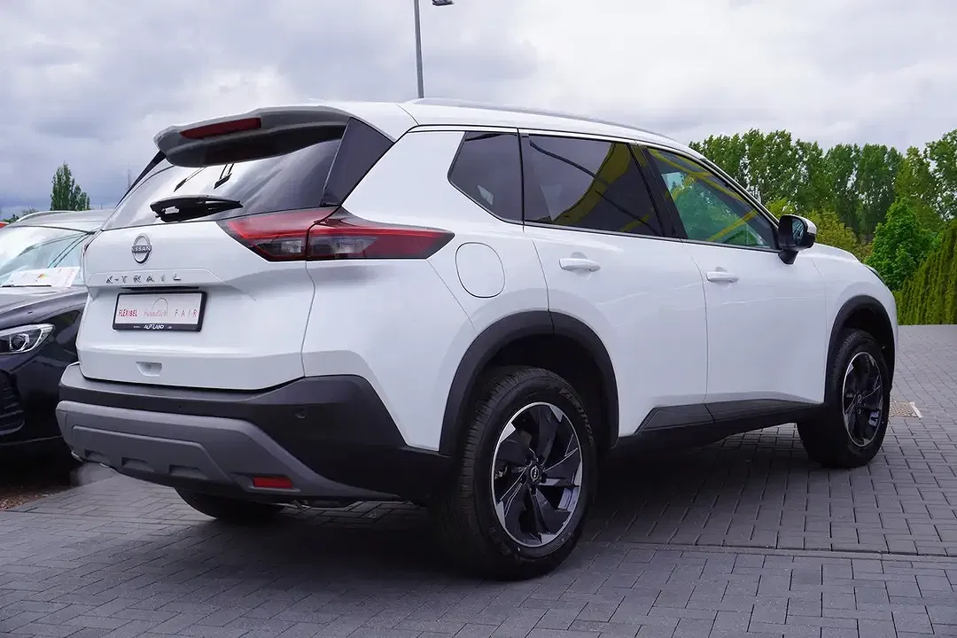 Nissan X-Trail - Thumbnail 4