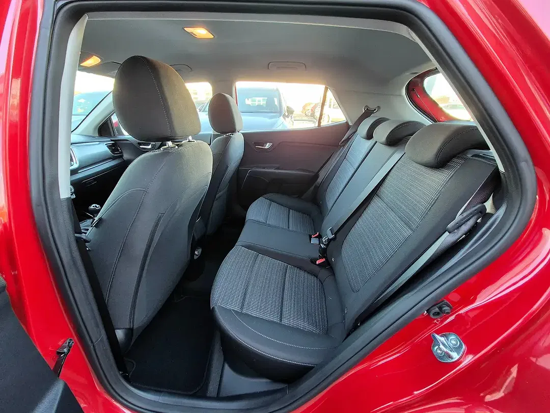 Kia Stonic - Thumbnail 12