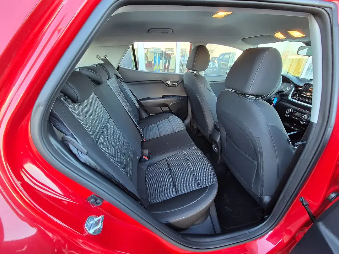 Kia Stonic - Thumbnail 13