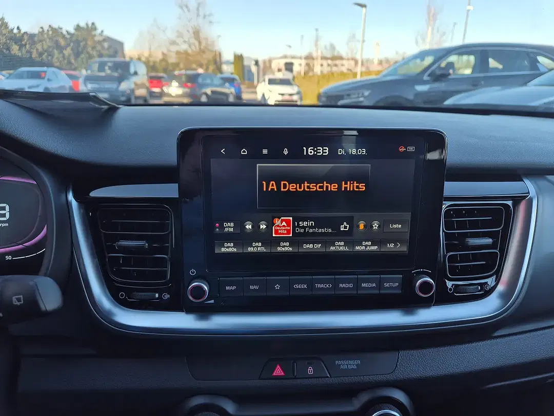 Kia Stonic - Thumbnail 15