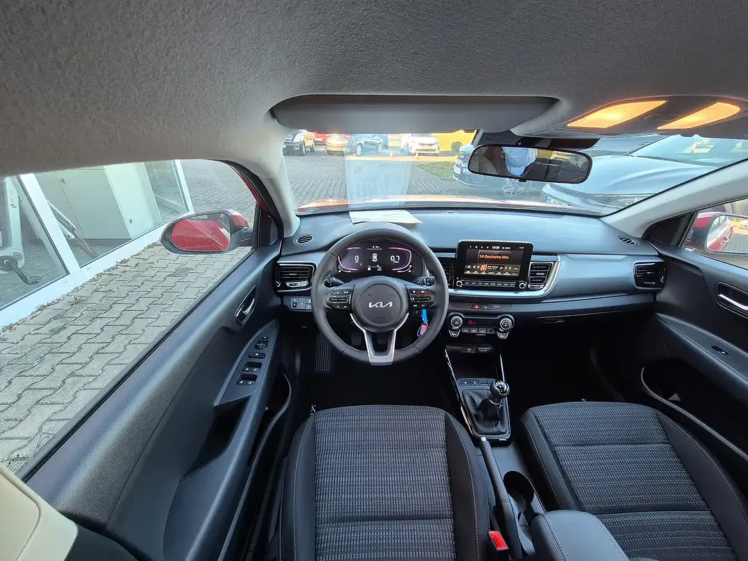 Kia Stonic - Thumbnail 8