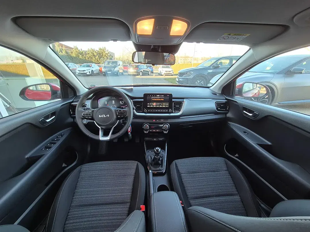 Kia Stonic - Thumbnail 9