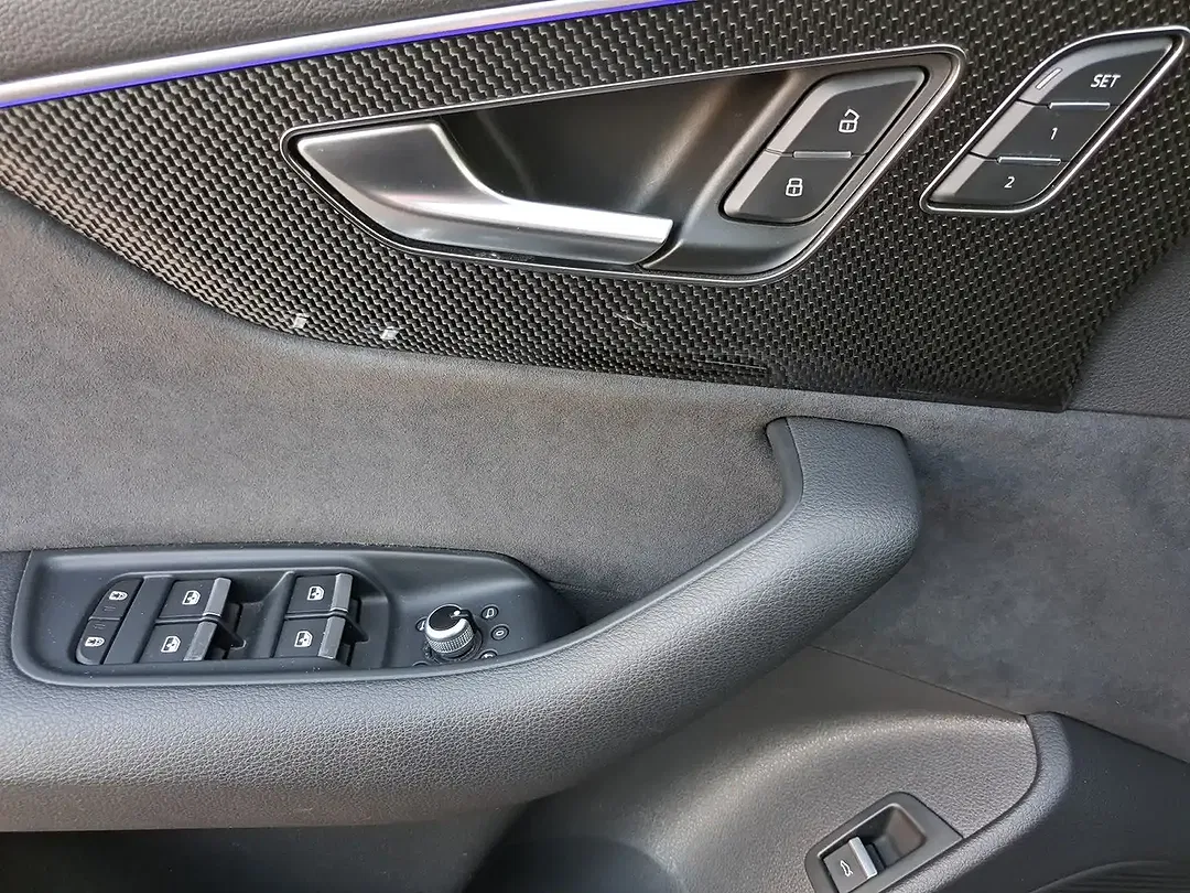Audi SQ7 - Thumbnail 14