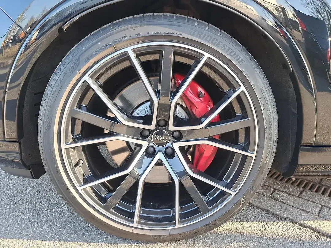 Audi SQ7 - Thumbnail 8
