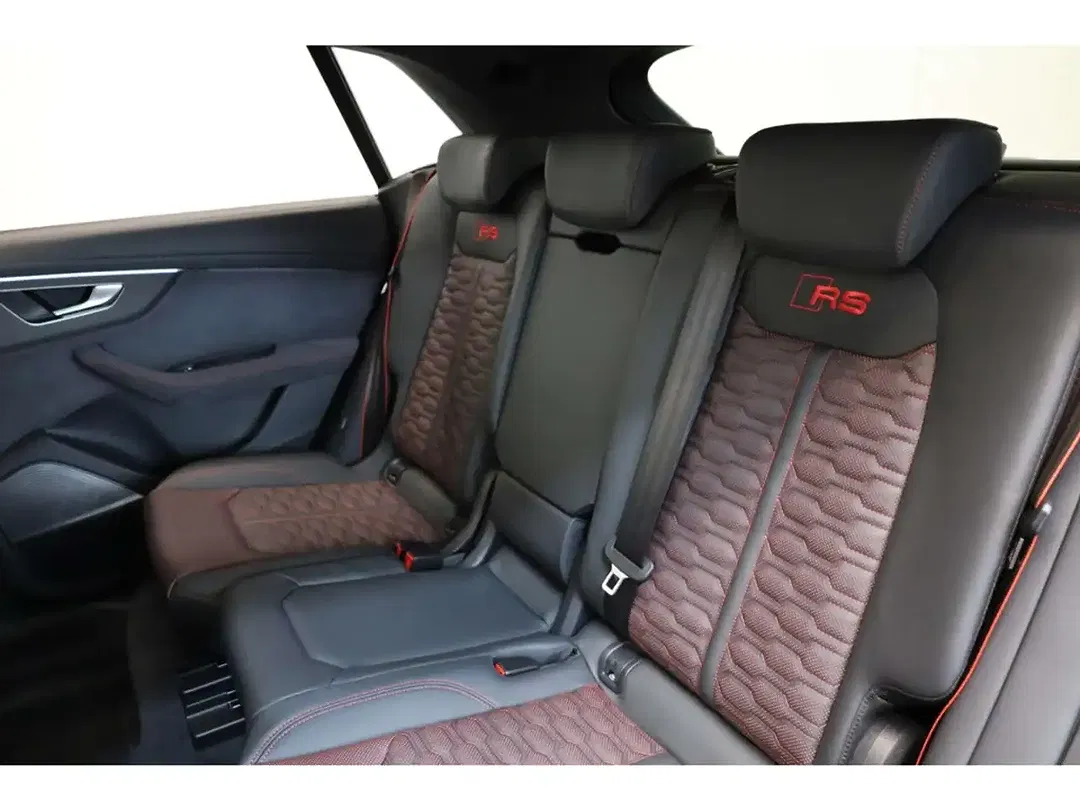 Audi RS Q8 - Thumbnail 10