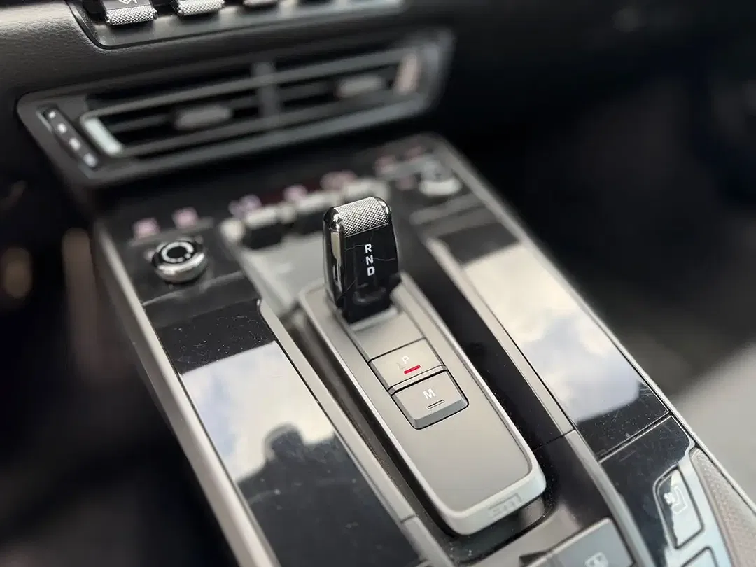 Porsche 992 - Thumbnail 23