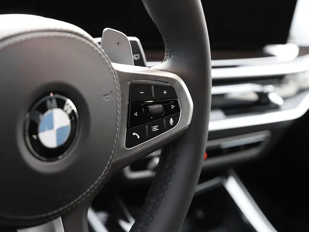 BMW X5 - Thumbnail 11