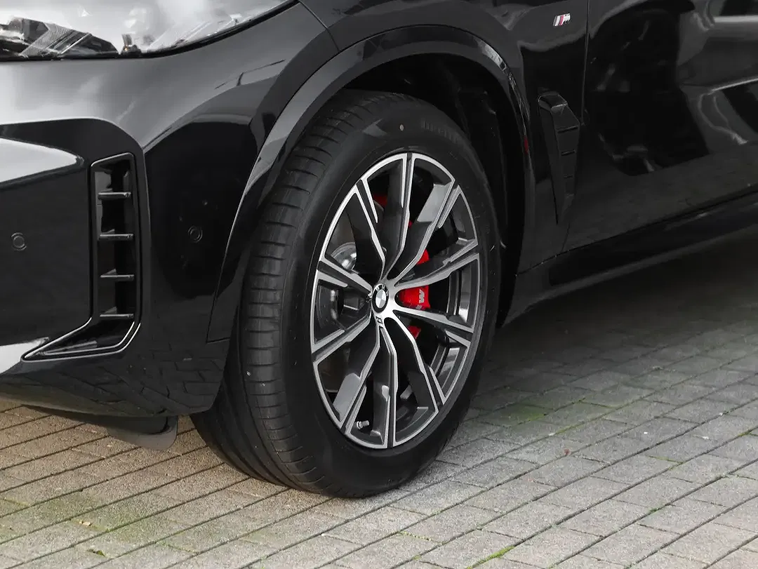 BMW X5 - Thumbnail 6