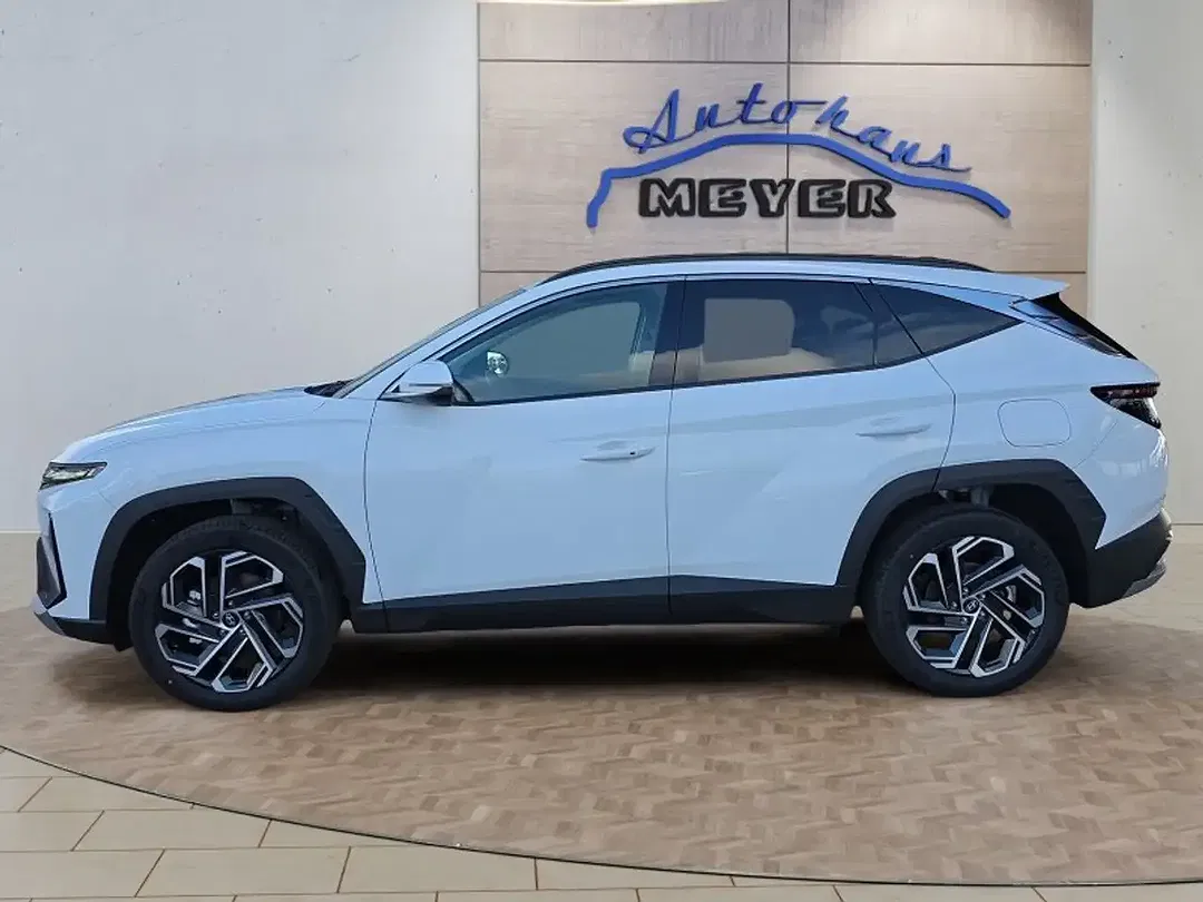 Hyundai TUCSON - Thumbnail 2
