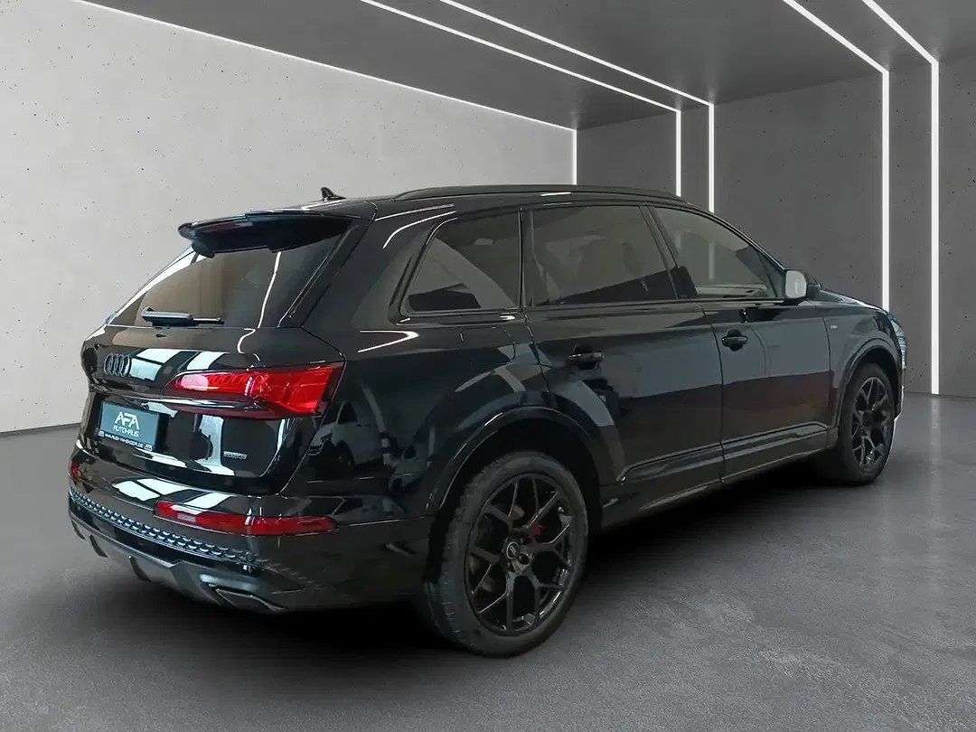 Audi Q7 - Thumbnail 2