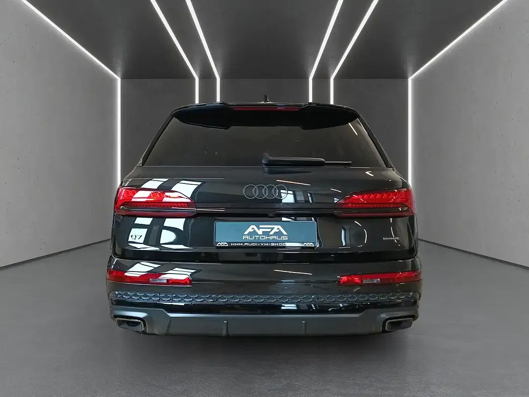 Audi Q7 - Thumbnail 5