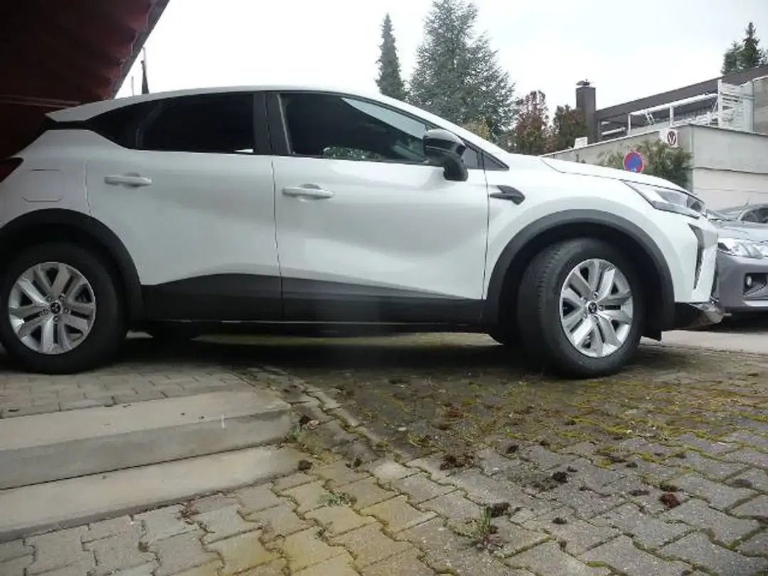Mitsubishi ASX - Thumbnail 2