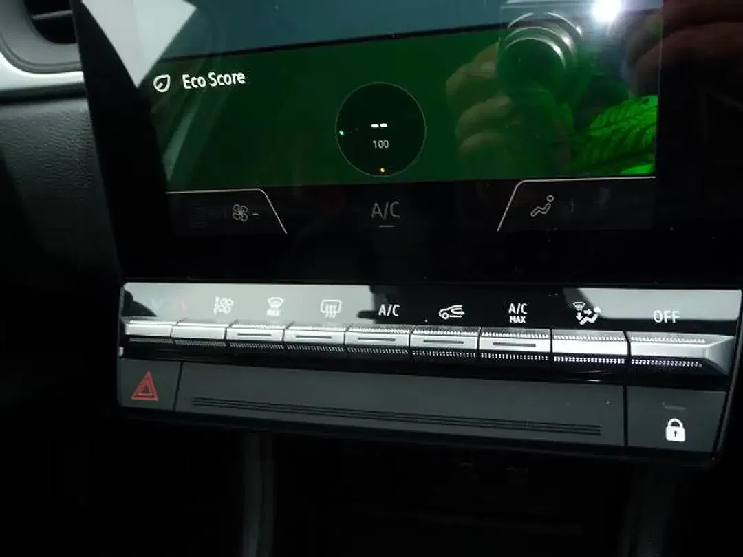 Mitsubishi ASX - Thumbnail 4