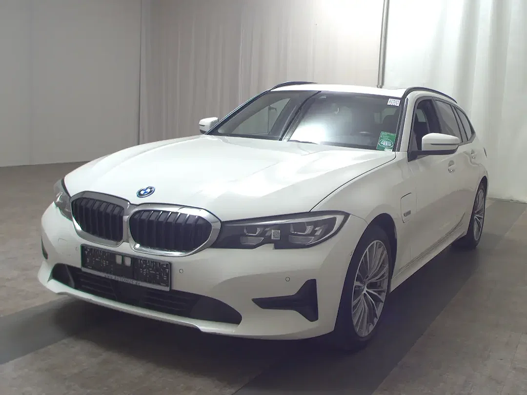 BMW 320 - Afbeelding 1