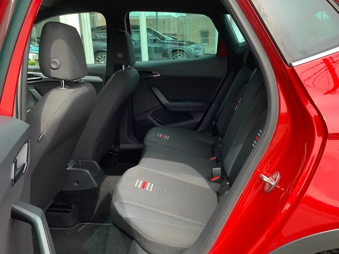 SEAT Arona - Thumbnail 12
